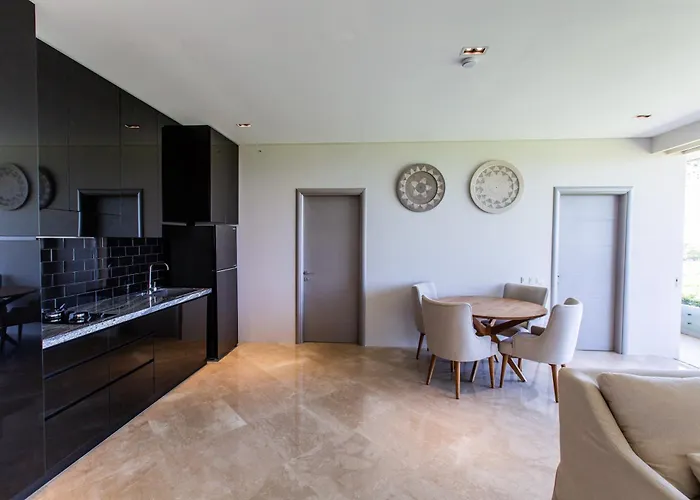 Aparthotel The Double View Mansions Bali Canggu (Bali)