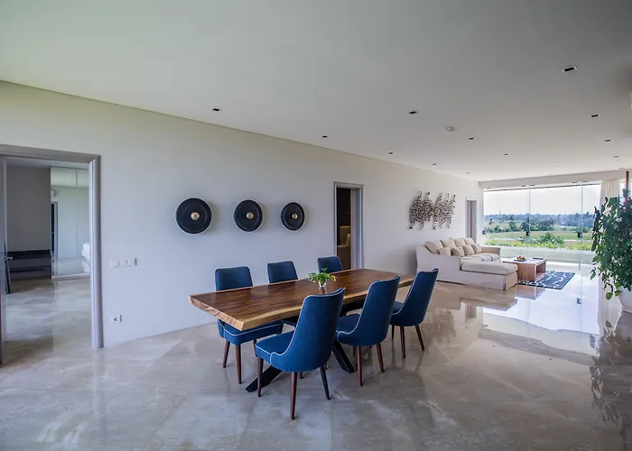 The Double View Mansions Bali Canggu (Bali)